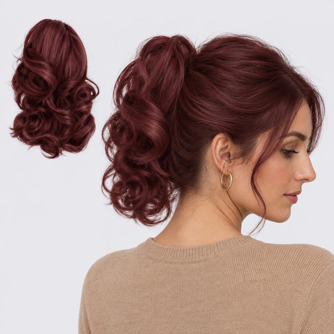 Tangled Ponyo i Red – krøllet hestehale med hår og klemme, vist løs og på model