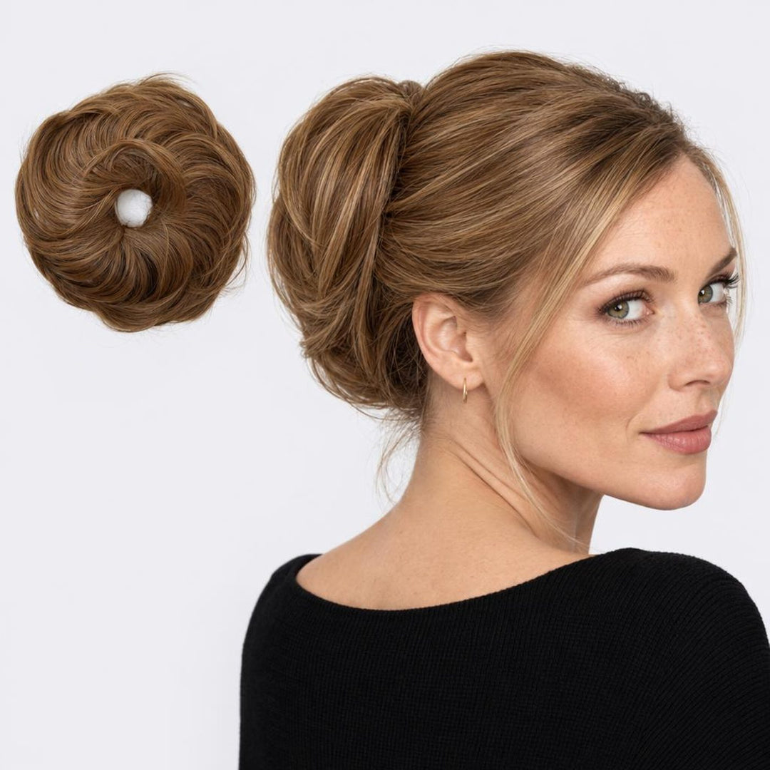 Tangled Straight Scrunchie i Brown – glat hårscrunchie med hår, vist løs og sat op på model